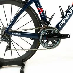 Pinarello Dogma F - Viviani - 53 - Dura-Ace DI2 - Team Ineos Grenadiers 24 Pinarello Dogma F - Viviani - 53 - Dura-Ace DI2 - Team Ineos Grenadiers -Racercykler Salg DSC05760 1a2df47f e7cf 418a ade2 caa54613fc25