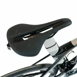 Trek Madone SLR 7 Gen 6 - Ultegra Di2 12 Speed 21 Trek Madone SLR 7 Gen 6 - Ultegra Di2 12 Speed -Racercykler Salg DSC05863 9d6aef99 2345 4ff1 8078 6fd4f105783f