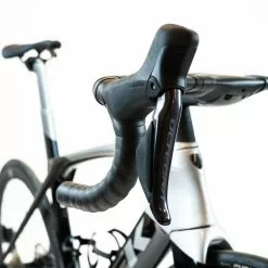 Trek Madone SLR 7 Gen 6 - Ultegra Di2 12 Speed 18 Trek Madone SLR 7 Gen 6 - Ultegra Di2 12 Speed -Racercykler Salg DSC05868 f65538ba 028c 4fc2 99b6 3a089f50aaaa