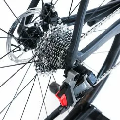 Colnago V3 Disc - 54s - SRAM Rival AXS - Black/Red 26 Colnago V3 Disc - 54s - SRAM Rival AXS - Black/Red -Racercykler Salg IMG 2425