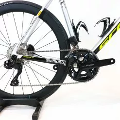 Scott Addict RC Pro Disc - 56/L - Shimano 105 Di2 - 12-speed -Racercykler Salg IMG 5843