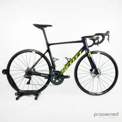 Scott Addict RC Pro Disc - L/56 - Dura-Ace Di2 - A. Konychev - Mitchelton-Scott