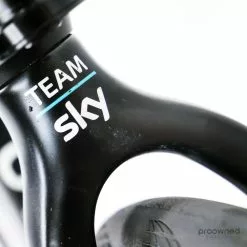 Pinarello Dogma K10S Disc - Roadbike - Dura-Ace Di2 - 57 - Team Sky 49 Pinarello Dogma K10S Disc - Roadbike - Dura-Ace Di2 - 57 - Team Sky -Racercykler Salg P1810747