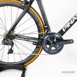 Pinarello F10 - 57,5 - Luke Rowe - Shimano Ultegra Di2 8050 24 Pinarello F10 - 57,5 - Luke Rowe - Shimano Ultegra Di2 8050 -Racercykler Salg P1890653