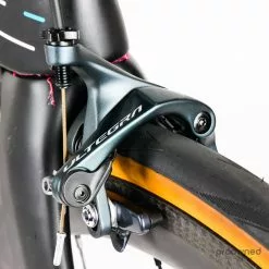 Pinarello F10 - 57,5 - Luke Rowe - Shimano Ultegra Di2 8050 28 Pinarello F10 - 57,5 - Luke Rowe - Shimano Ultegra Di2 8050 -Racercykler Salg P1890660