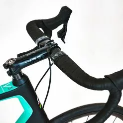 Colnago V3 Disc - 58s - SRAM Rival AXS - Black/Turqouise -Racercykler Salg P1980501