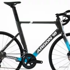 Argon 18 Nitrogen Pro Disc - L - Ultegra Di2 - Team Astana -Racercykler Salg Photo By Aaron Kiashek 13 0db46134 eaef 43f1 985b 28ea623a4241