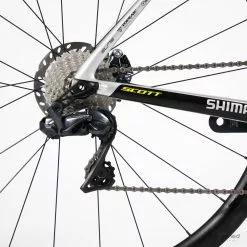 Scott Addict Disc RC Pro - 49 - Simon Yates - Ultegra Di2 33 Scott Addict Disc RC Pro - 49 - Simon Yates - Ultegra Di2 -Racercykler Salg Photo By Aaron Kiashek 64 545d1485 00af 4841 96d7 fe12a9399609