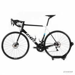 Factor O2 VAM Disc - Roadbike - Ultegra Di2 - 58 - M. Brändle - Israel Start-Up Nation -Racercykler Salg Photo By Aaron Kiashek 78